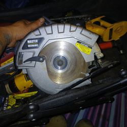 Master Mechanic Circular Saw 
