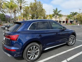 Audi Q5 2021 with warranty
