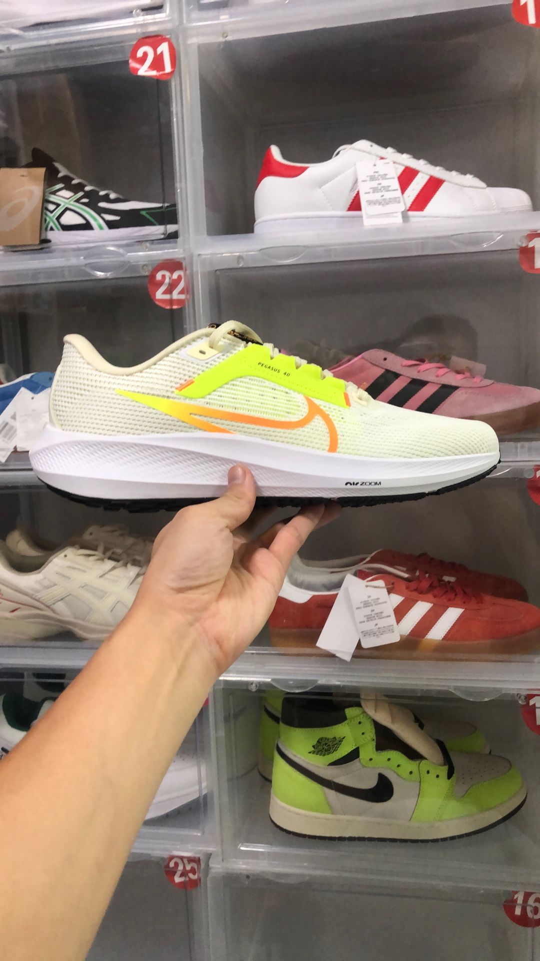 Nike zoom track shoes