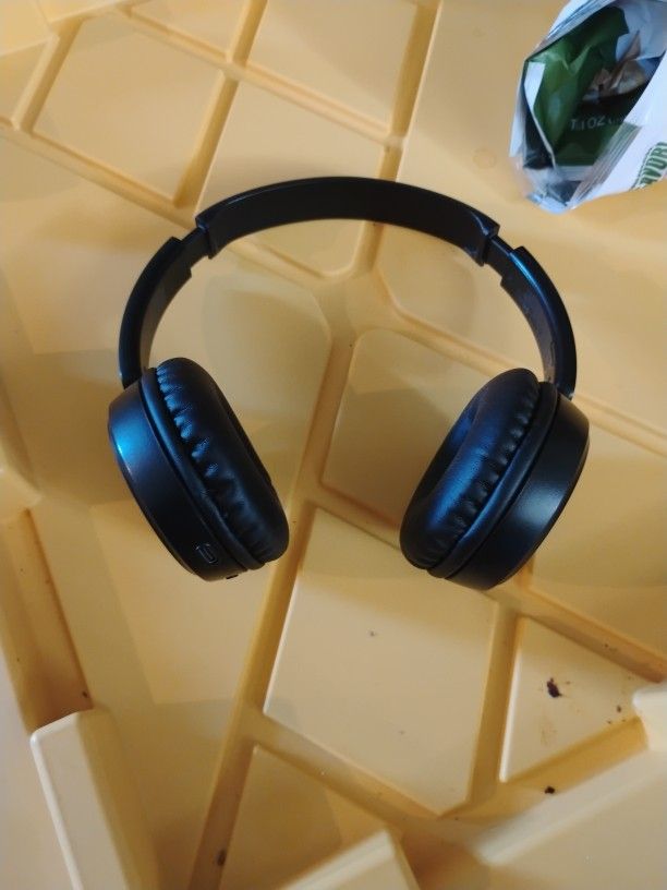 Jvc Sony Bluetooth Headphones, In Black