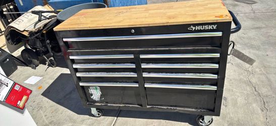 Husky Mobile Workbench