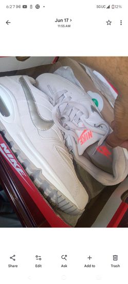 Nike women