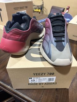 Yeezy 700 V3