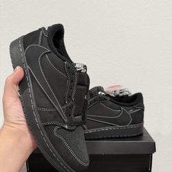 Nike Air jordan 1 low travis Scott Black Phantom Size 7,7.5,8,8.5,9,9.5,10,10.5,11,12 