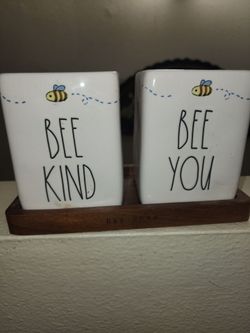 Rae Dunn Pencil/Makeup Holder