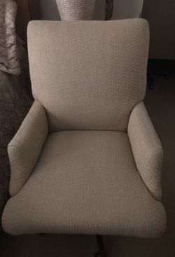 LAZY’S BOYS. Office or conference room chair