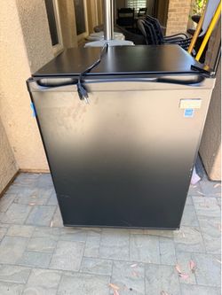 Avainti small Fridge