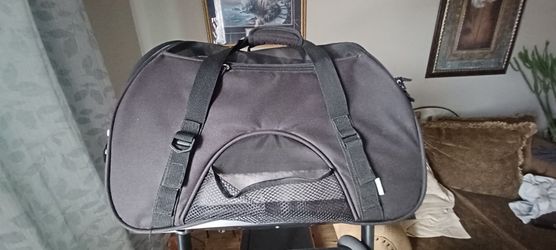 Small pet carrier