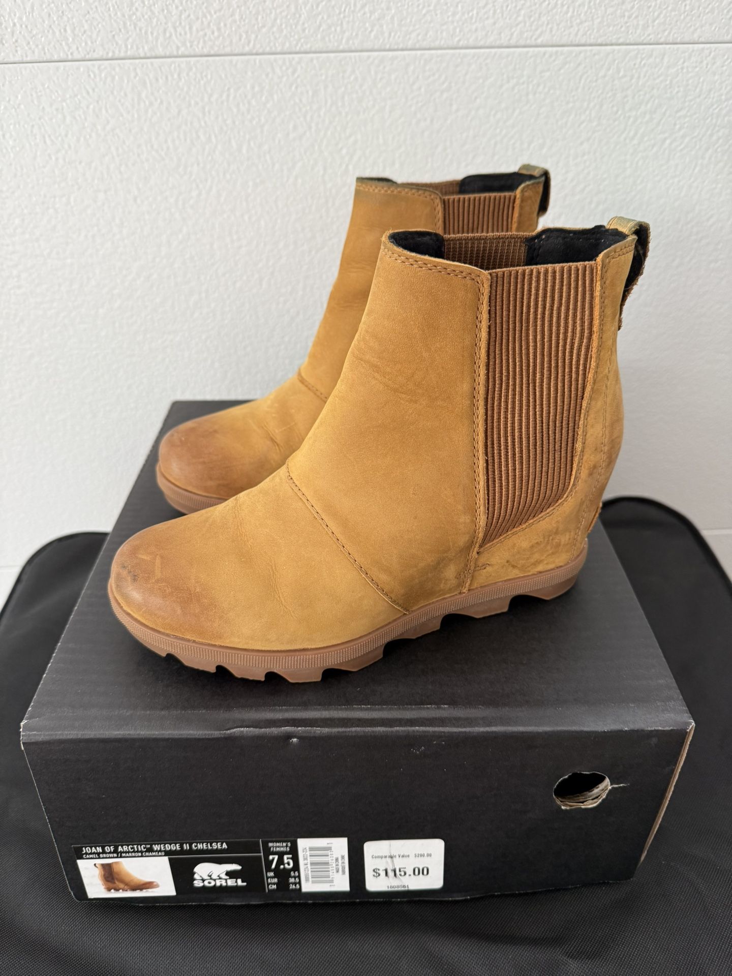 Sorel Boots - Joan of Arctic Wedge II Chelsea - Size 7.5