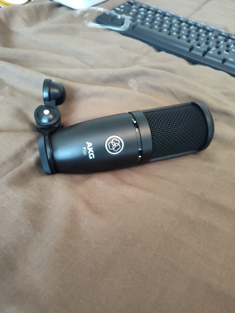 AKG Condensing Vocal Microphone
