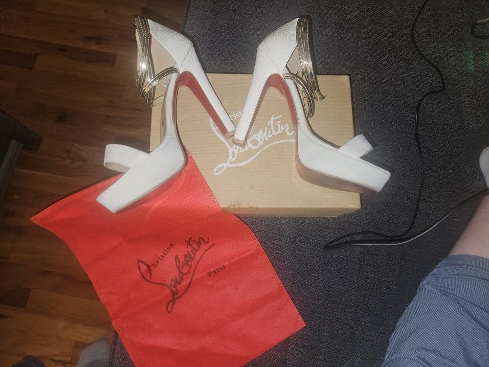 Christian LOUBOUTIN heels Europe 41