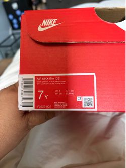 Grey Nike Air max size 7 women’s