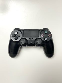 USED - Jet Black PS4 Dualshock Controller (Fully Charged! & Spinning Thumbstick)