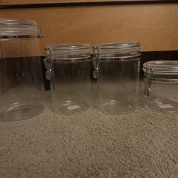 Plastic Locking Canisters 