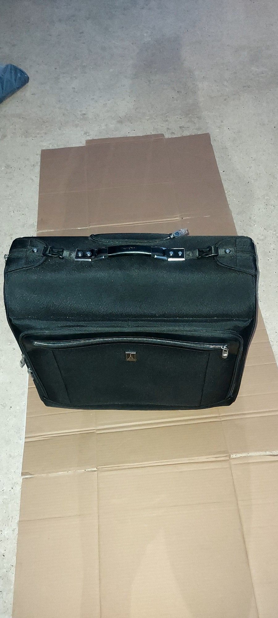 TravelPro Full Size Travel Rolling Luggage With Wheels 