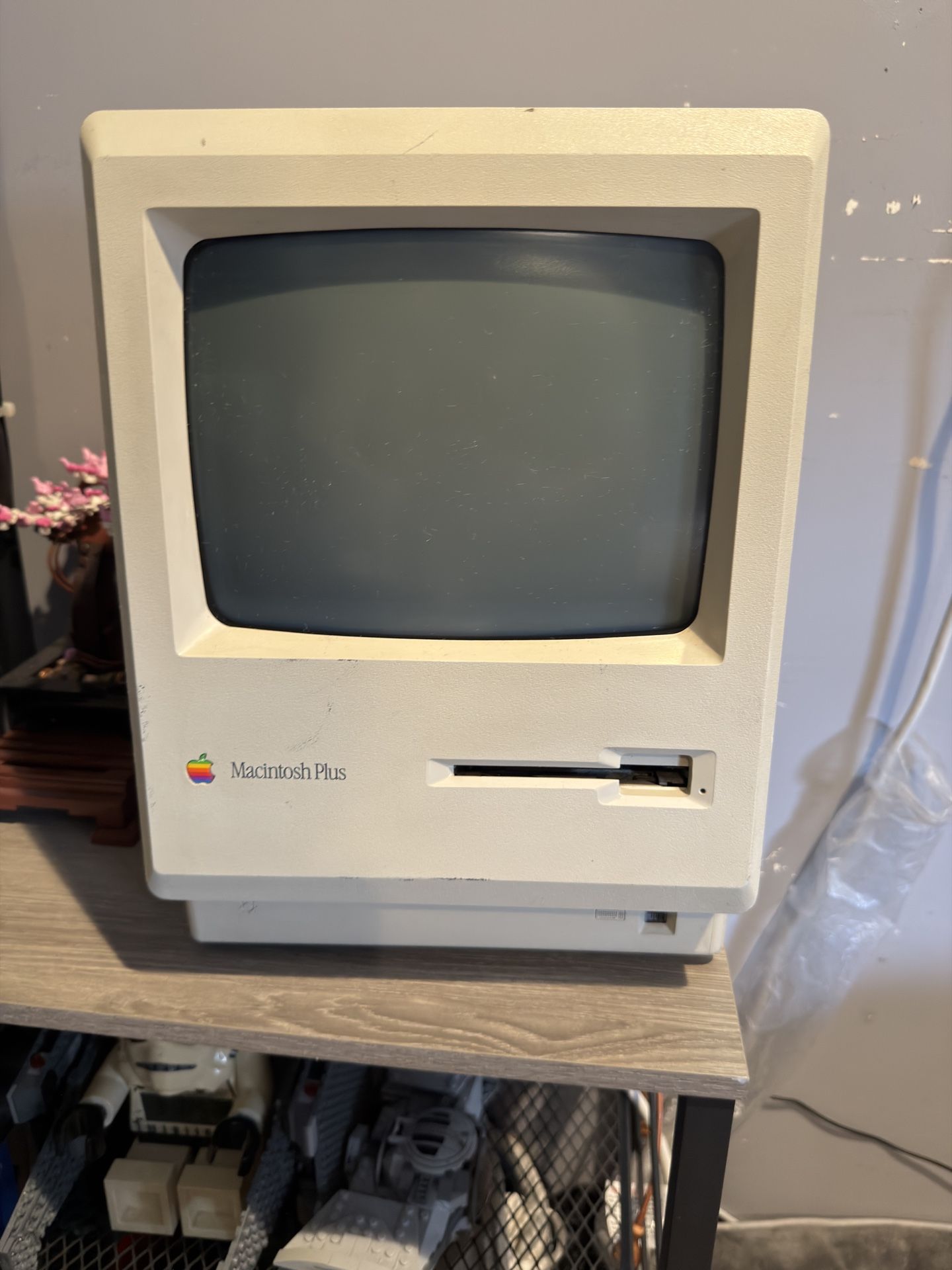 Original Macintosh Plus (computer Only)