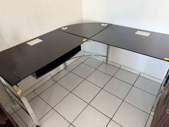 NEW L SHAPED DESK ( Glass)