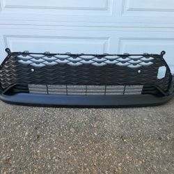 2023 - 2024 Toyota Corolla Cross Front Lower Grille Oem 