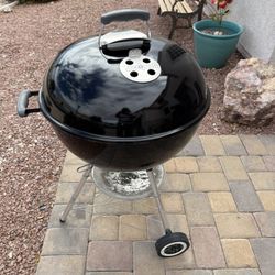 Weber 22” Grill With Charcoal Starter