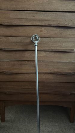 Curtain rod