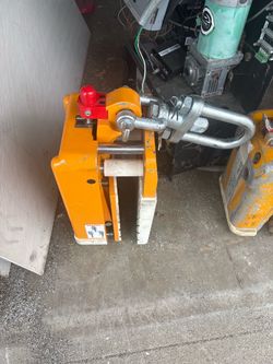 Slab clamp