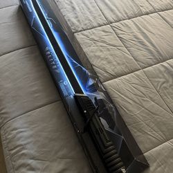 STAR WARS The Black Series Mandalorian Darksaber Force FX Elite Lightsaber with Advanced LEDs, Sound Effects, Adult Collectible Roleplay