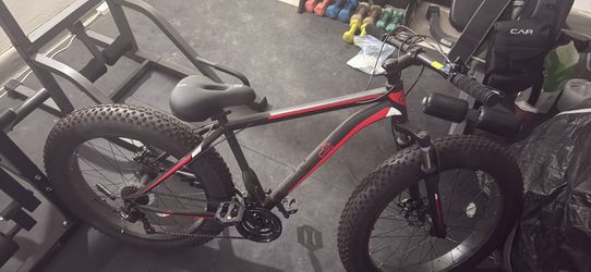 Bike w/ fat tire 26 inch