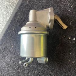 Big Block Chevy 454 Carter Mechanical Fuel Pump