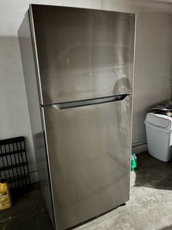 Insignia Fridge