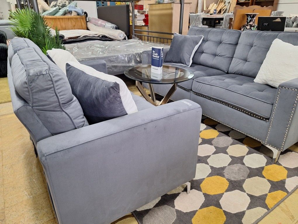 Gray 2pc Sofa And Loveseat