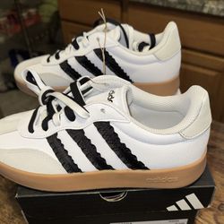 Adidas Barreda Women's White Black Gum