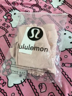 Brand new packaged pink lulu set size XS