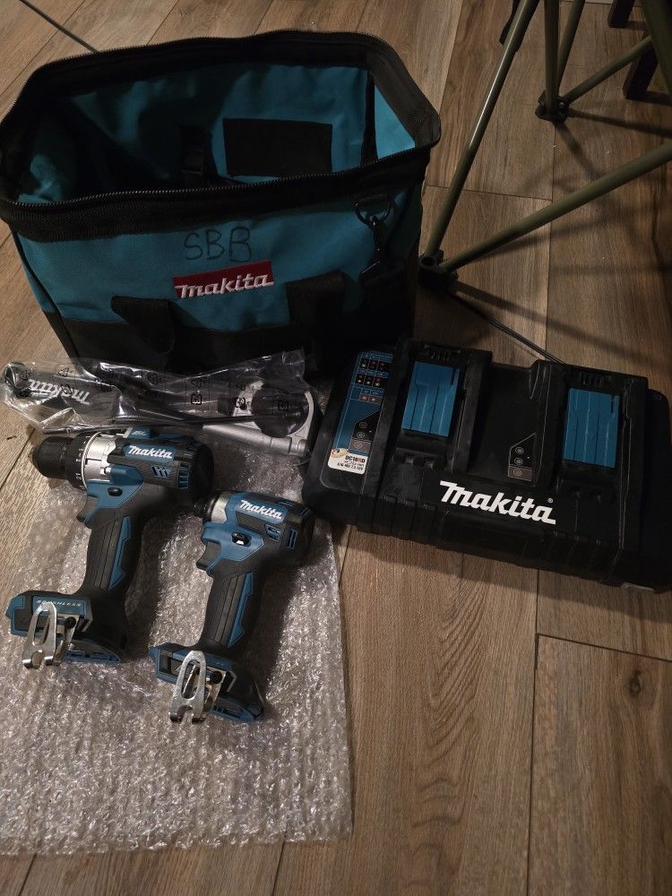Makita 18V LXT Brushless Combo Kit (Drill + Impact XDT20)
π Brand new β never used!
