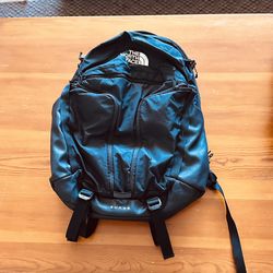 **"Quality Backpacks Bundle: 2 North Face + 1 Swiss Gear for $130"**