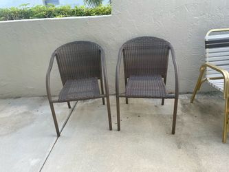 Set of 2 Stackable Ebel Poleau Patio Chairs