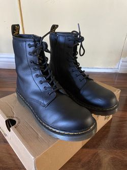 Dr Martens 1460 Softy Boots Youth US7 EU38 UK5 Black