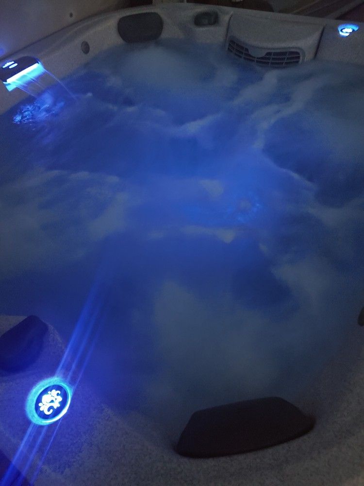 5 Seater Hot Tub