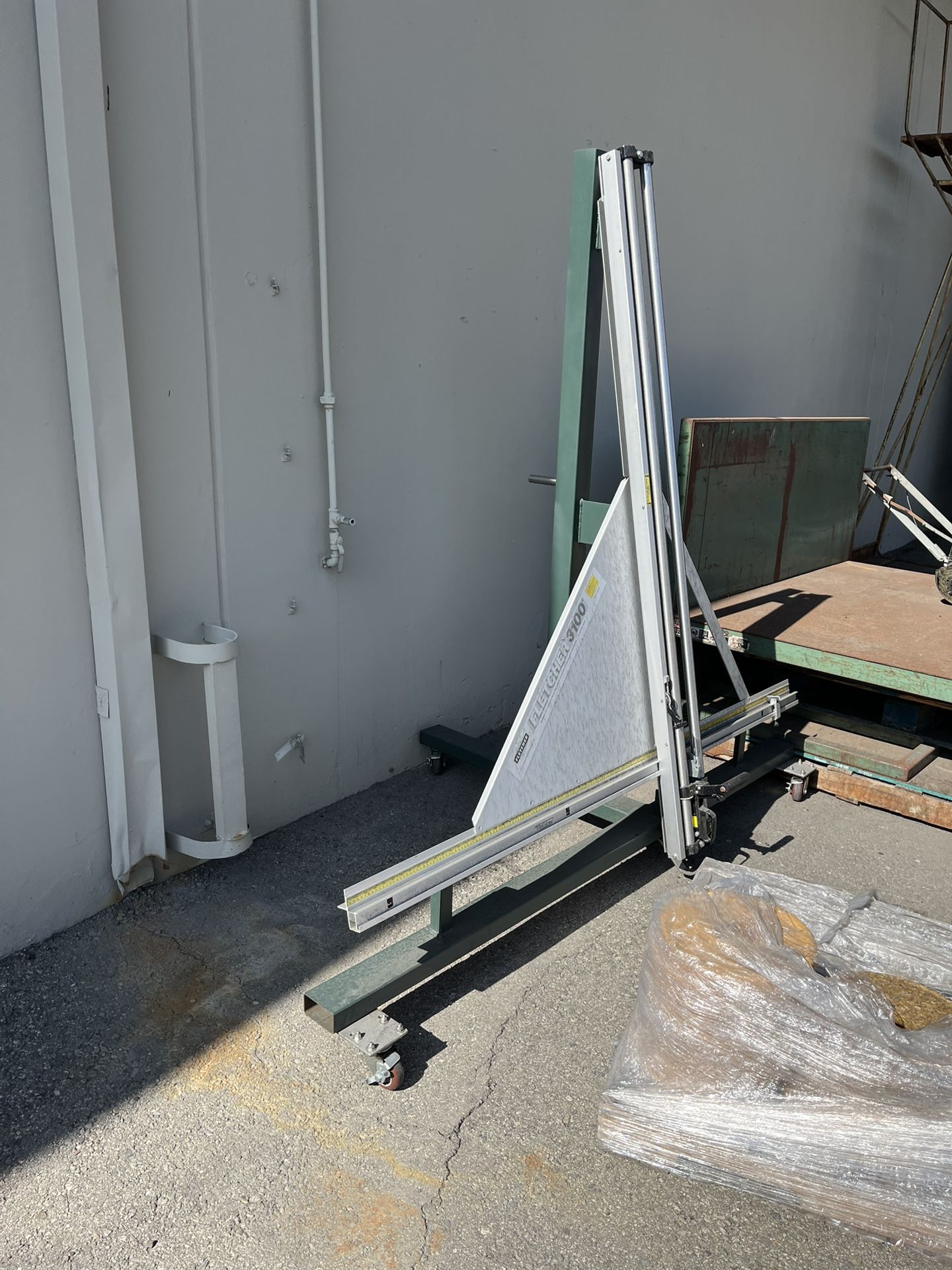 Vertical Cutter