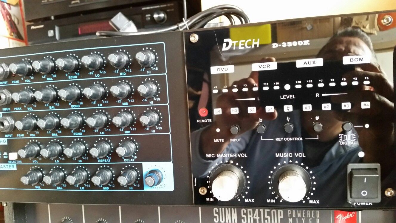 DTech D-3300K KARAOKE MIXING AMPLIFIER