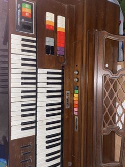 Piano organ