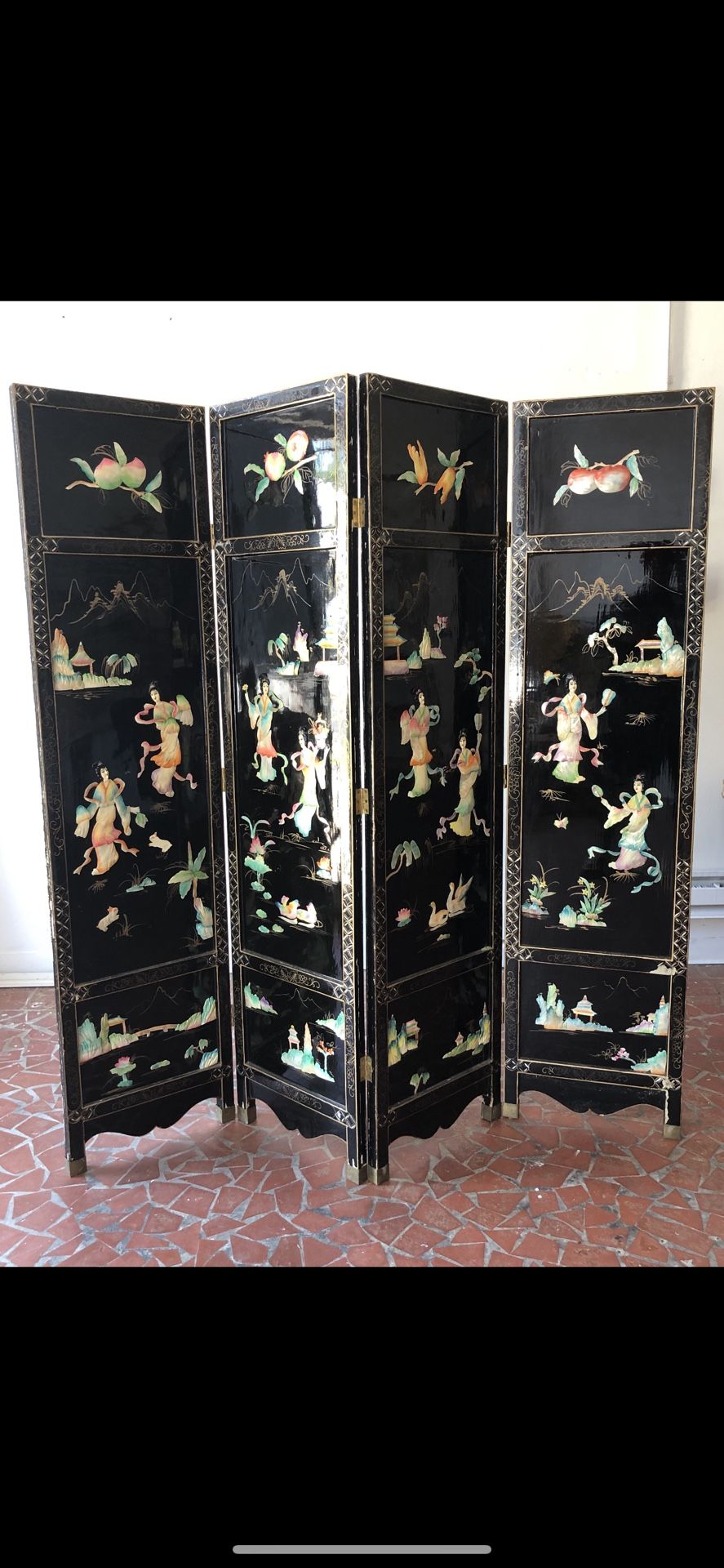 Vintage Asian 3D mother of pearl detail room dividers