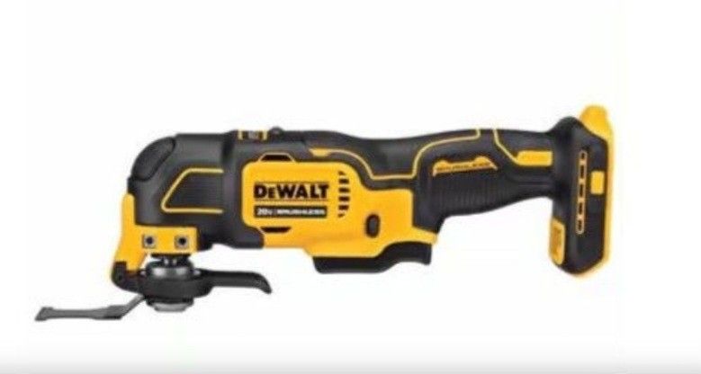 $100.00*Dewalt Multi-Tool $100.00 With Battery And Charger
