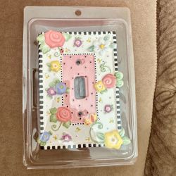 Mary Englebrite Outlet Cover