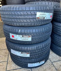 225/70R15 Hankook Kinergy Set Of 4 New Tires