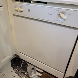 GE Dishwasher Used.