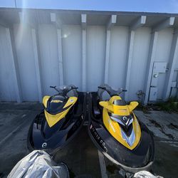 2 2007 Jet Skis and Trailer