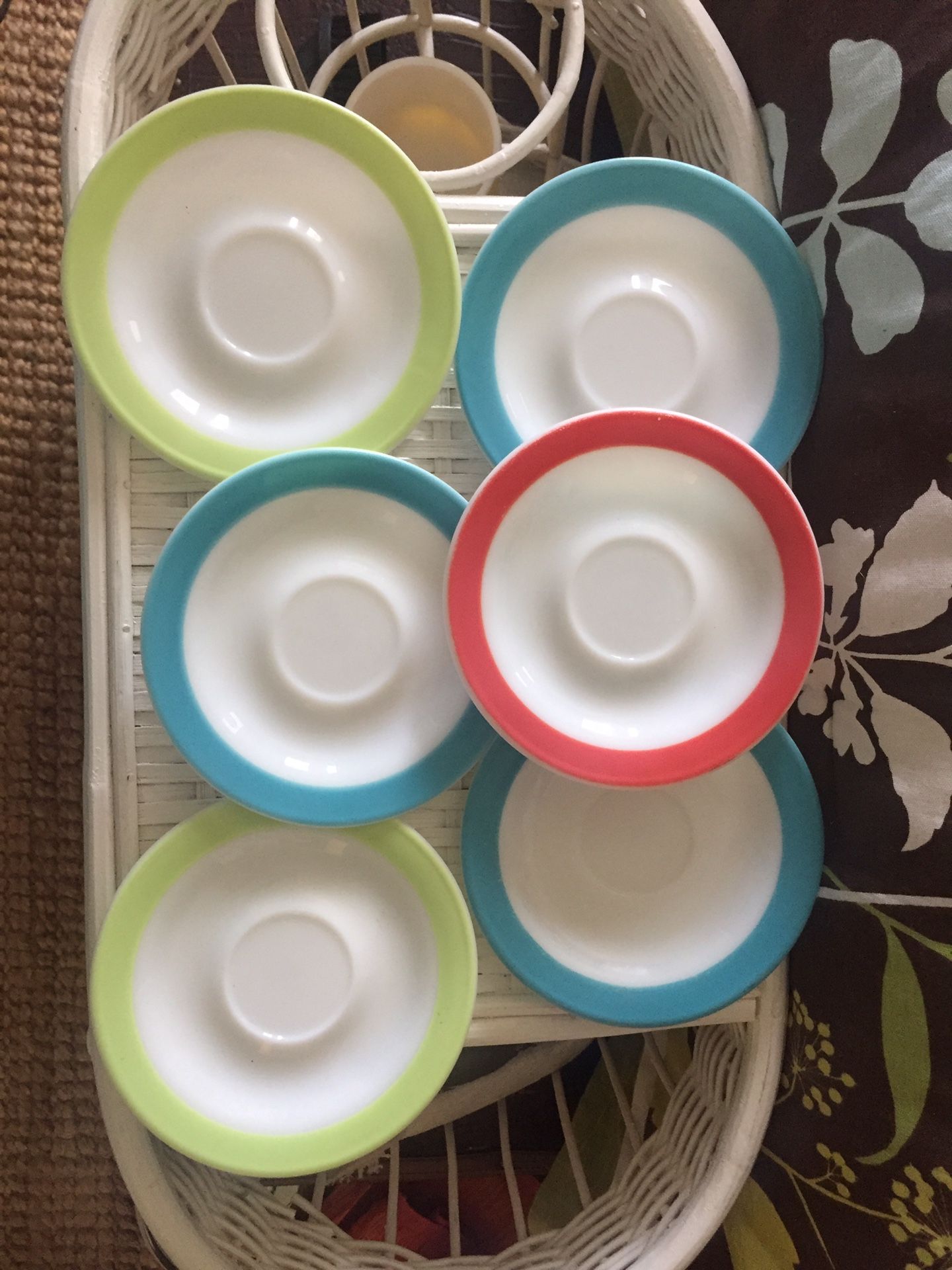 6 vintage Banded pyrex saucers