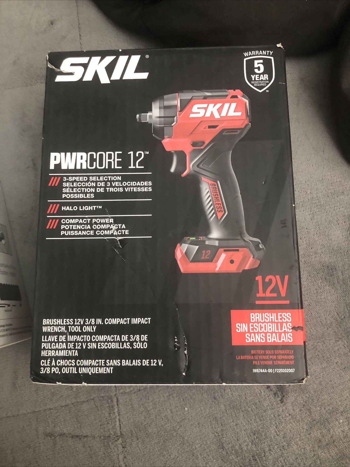 SKIL PWR CORE 12-volt 1/2-in Keyless Brushless Cordless Drill Driver Kit - NEW !