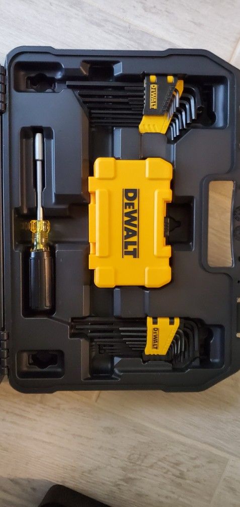 Dewalt Tool Set