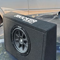 F-150 Under Seat Sub / Para Una Ford F150 Debajo Del Asiento Trasero